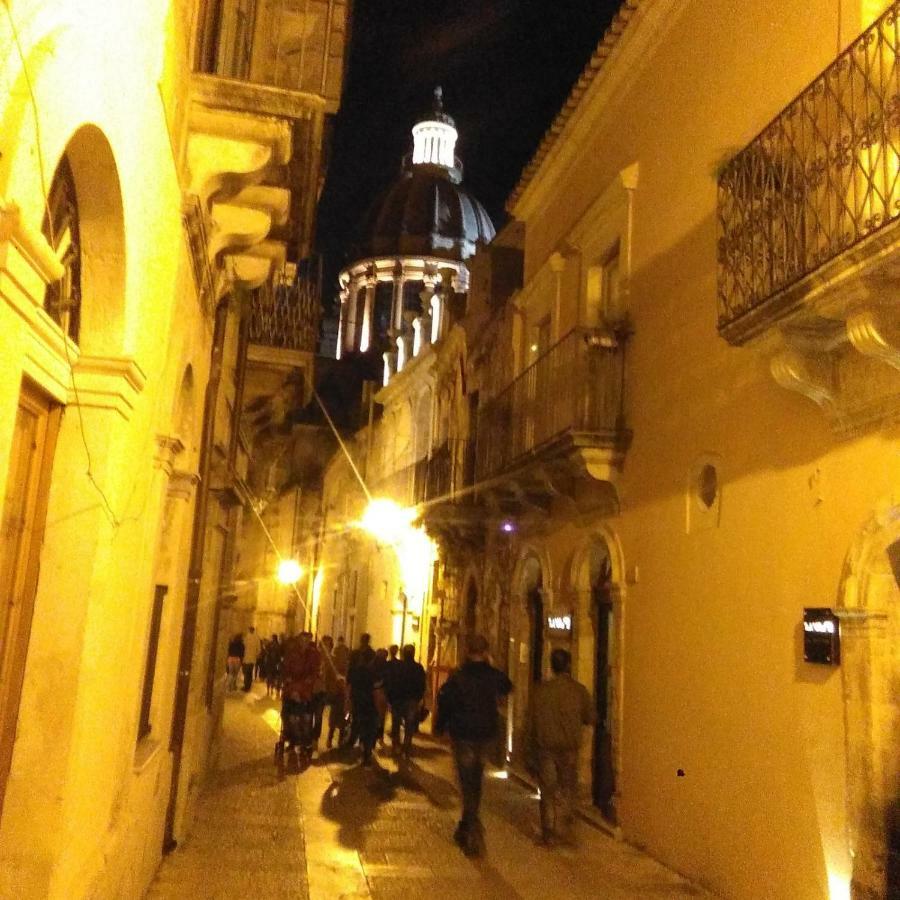 Appartamento Itinerario Barocco Ragusa Esterno foto